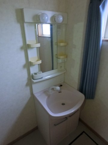 ＪＲ内房線 五井駅 徒歩10分 2階建 築21年の内装写真
