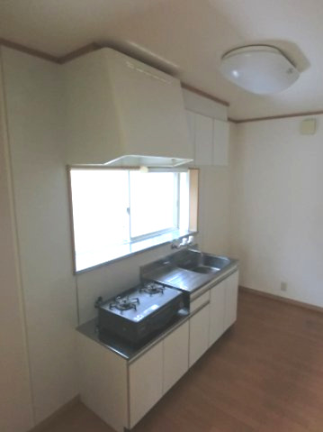 ＪＲ内房線 五井駅 徒歩10分 2階建 築21年のキッチン写真