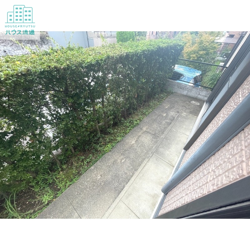 バルコニー　※別号室の写真になります。