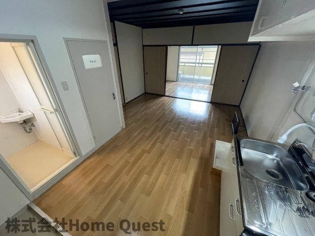 山本北コーポラス2号の居間写真