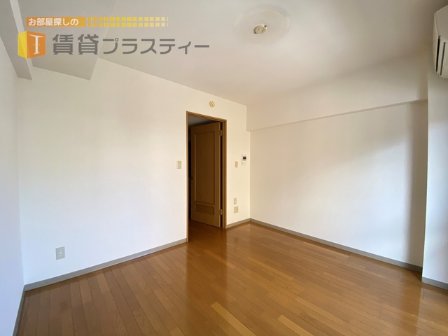 居室・リビング　一人暮らしには十分な広さですね
