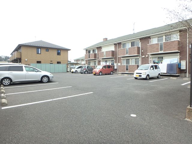 駐車場　敷地内駐車場2台付無料
