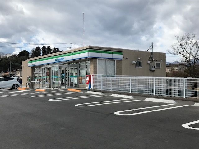 コンビニ　ファミリーマート那須西三島五丁目店（コンビニ）まで525m