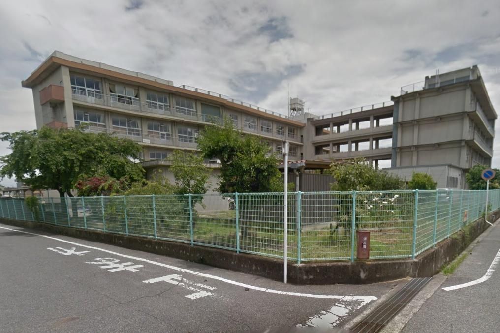小学校　福山市立川口東小学校（小学校）まで430m