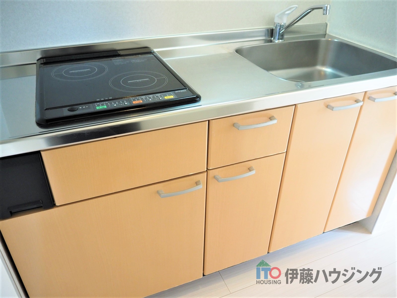 キッチン　同間取りの別部屋の写真となります