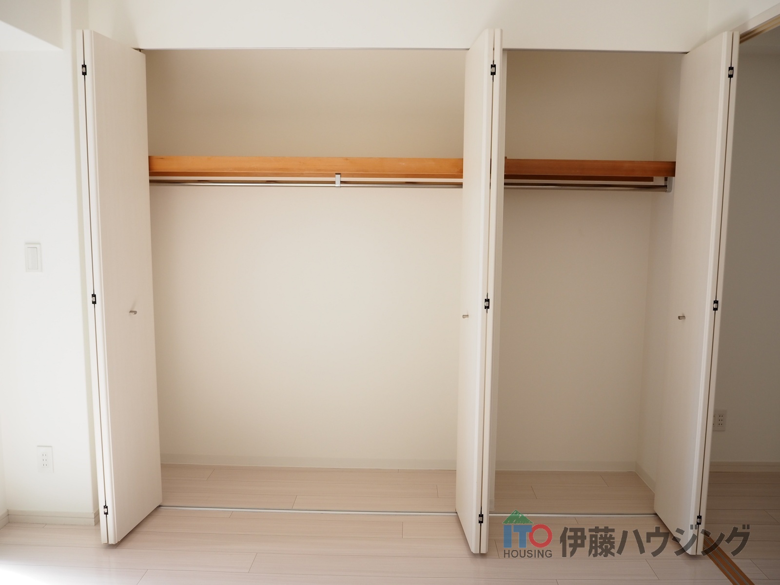 収納　同間取りの別部屋の写真となります