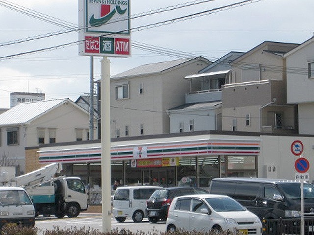 コンビニ　セブンイレブン豊中稲津町1丁目店（コンビニ）まで446m