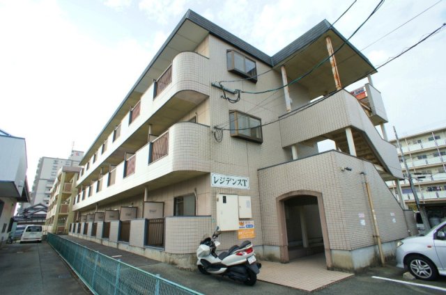 建物外観　外はこのようになっています