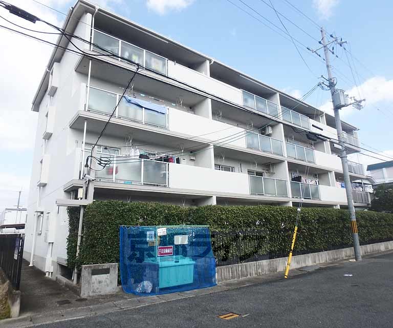 京都市南区吉祥院石原南町のマンションの建物外観
