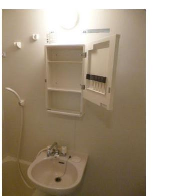 洗面設備　※同物件、別部屋の写真です。