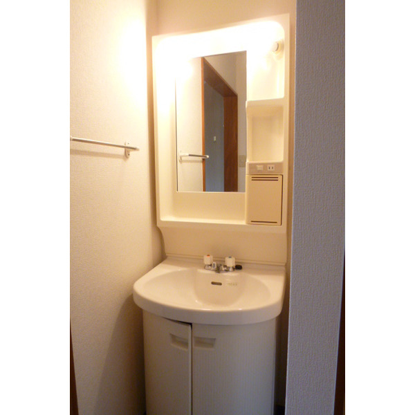 洗面設備　同タイプ