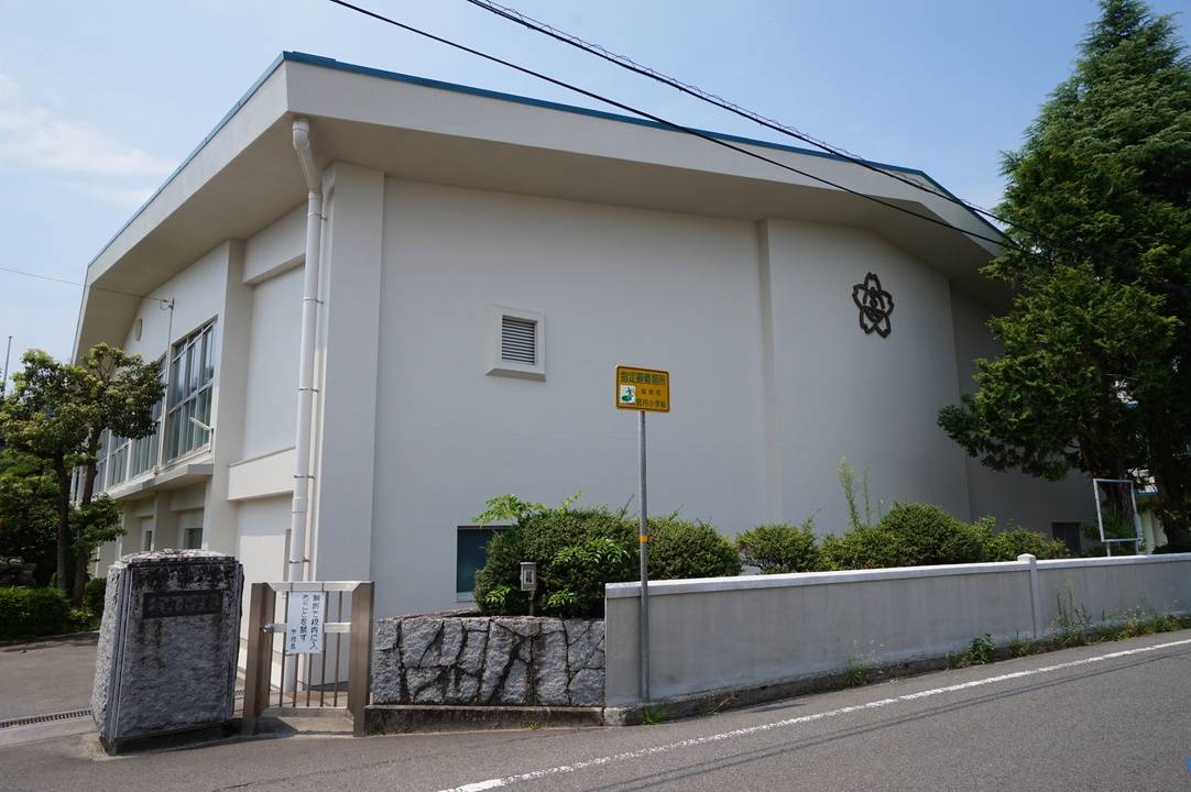 小学校　宮内小学校（小学校）まで960m