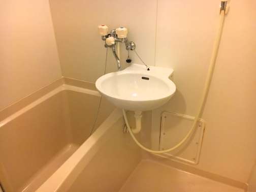 バス・シャワールーム　トイレと別なのでゆったり入っていただけます