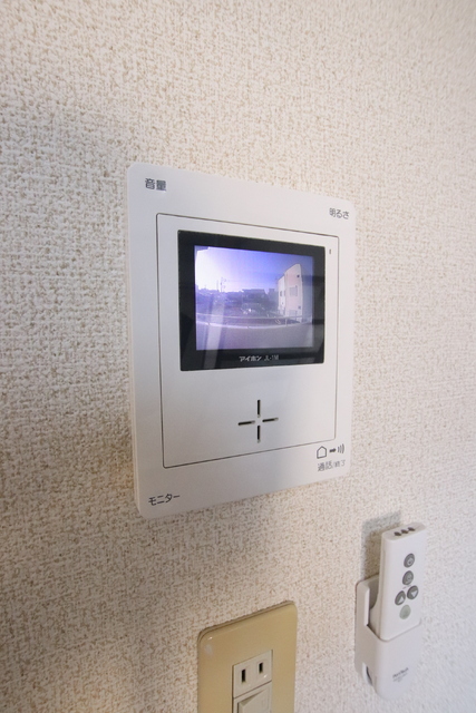 セキュリティ　ＴＶモニタ付きインターホンです♪