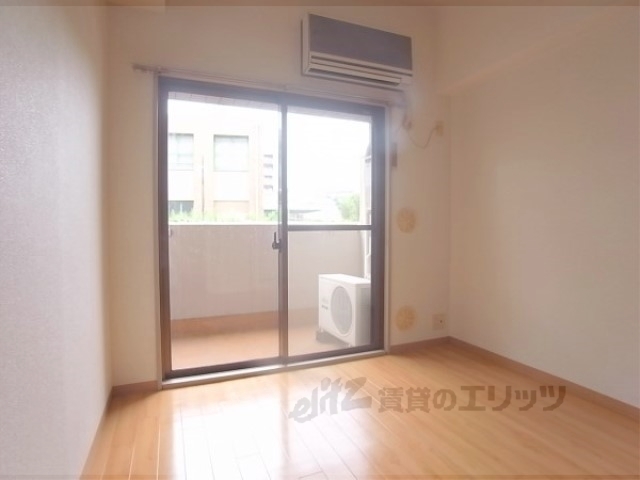 居室・リビング　洋室