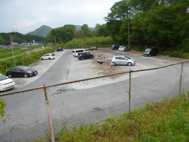 【ビレッジハウス山南の駐車場】