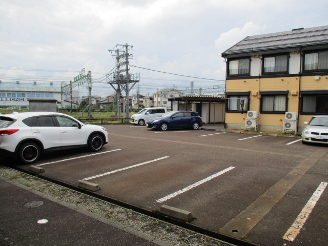 【セジュール宮内　Ｂ棟の駐車場】