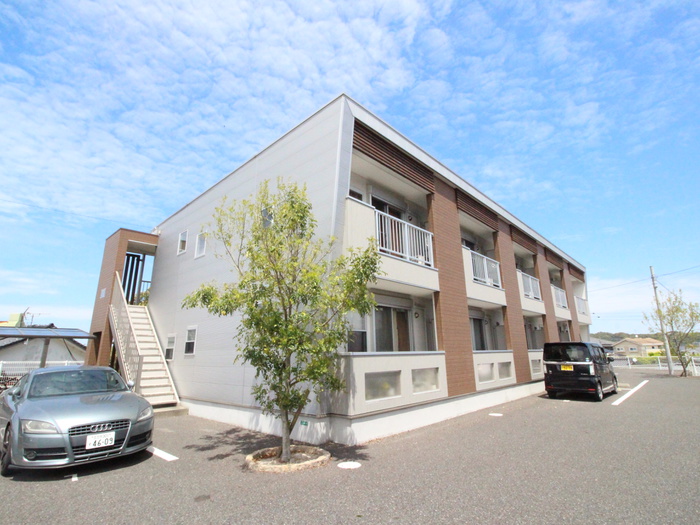 福岡県中間市中間３（アパート）の賃貸物件の外観