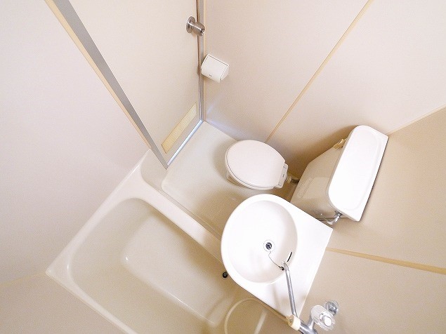 バス・シャワールーム　日々の疲れを癒すお風呂付です