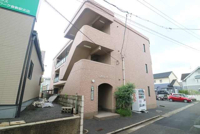 【倉敷市北浜町のマンションの建物外観】