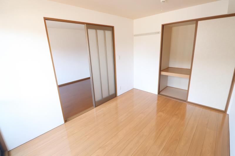 その他部屋・スペース　ダイニング横の洋室6帖