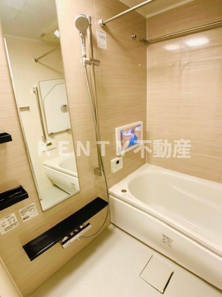 バス・シャワールーム　ゆったり過ごせるお風呂です