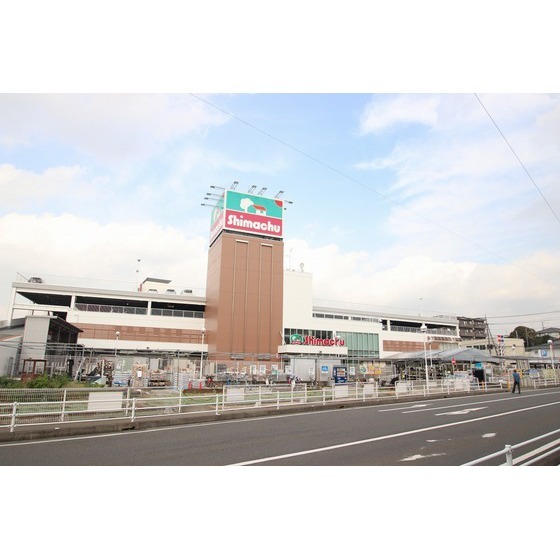 ショッピングセンター　マルイファミリー海老名（ショッピングセンター）まで750m