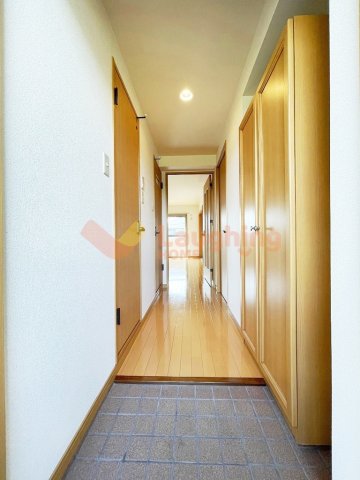 玄関　ゆったりとした玄関です