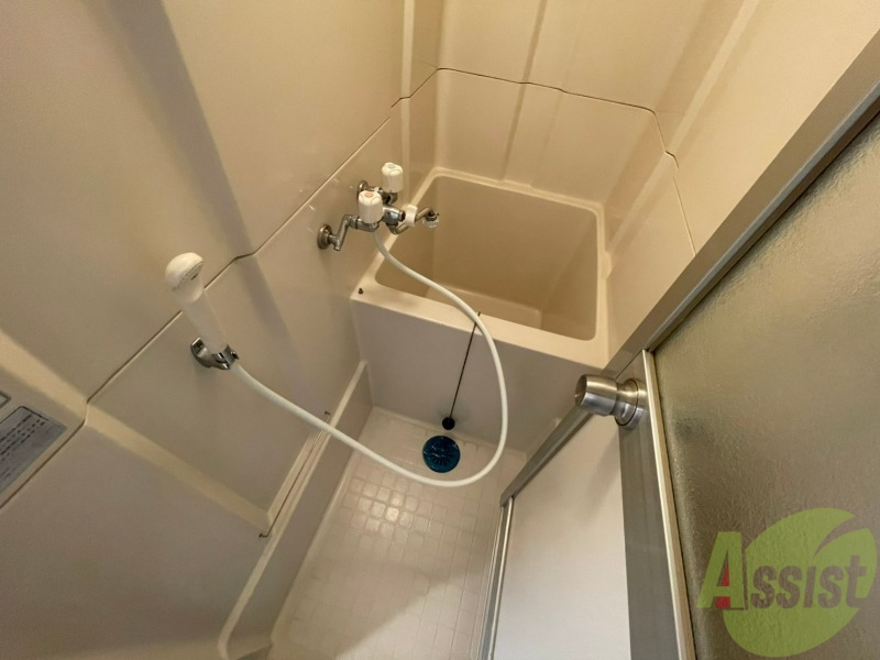 バス・シャワールーム　お風呂になります。一日の疲れを癒してくださいね。