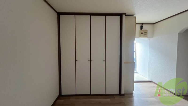 収納　お部屋にあるクローゼットです。沢山収納出来そうです。
