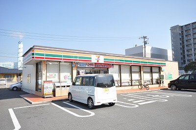 【北九州市八幡西区陣原のマンションのコンビニ】