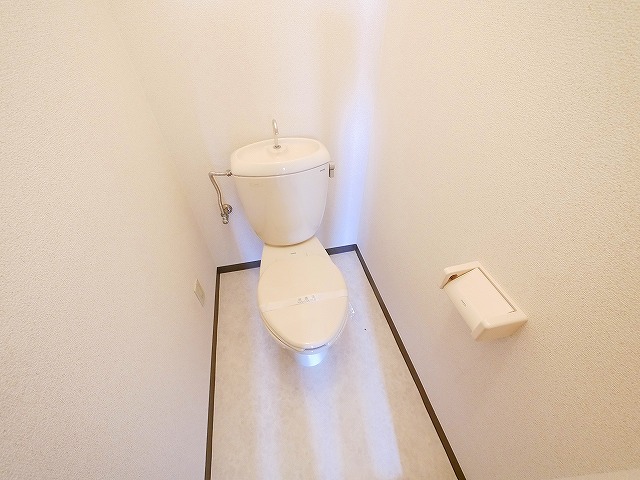 トイレ　シンプルで使いやすいトイレです