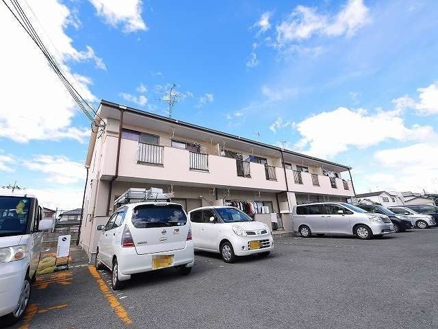 建物外観　落ち着いた雰囲気の外観です