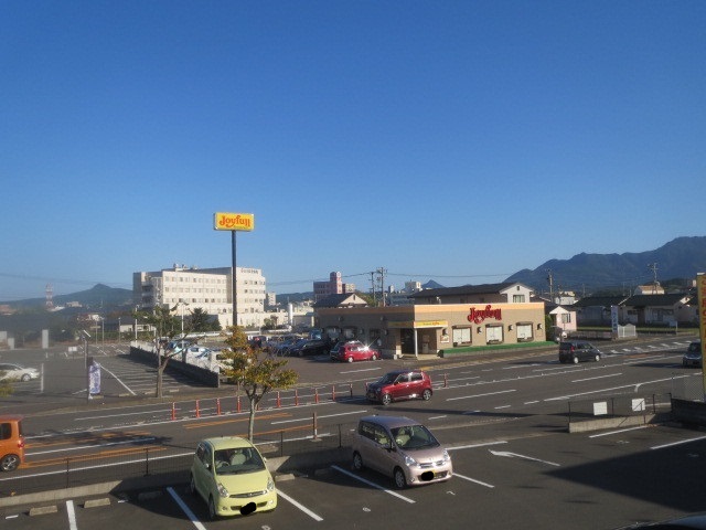 【伊万里市二里町八谷搦のマンションの飲食店】