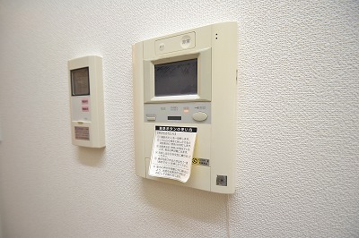 セキュリティ　私立川崎医療短期大学 823m