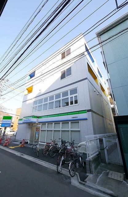 川越市新富町のマンションの建物外観