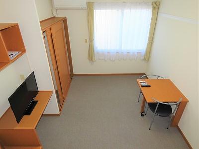 居室・リビング　ベッド上からのアングルです