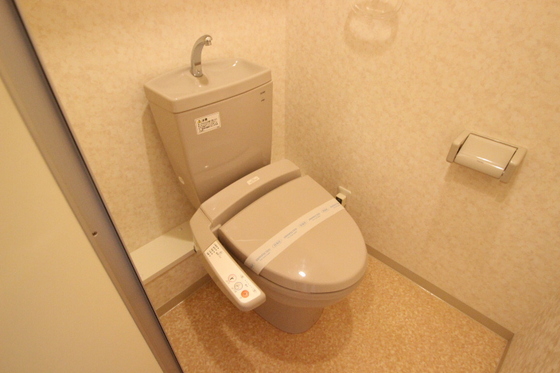 トイレ　※別部屋の写真です