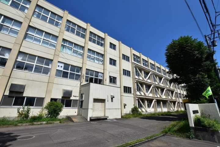 小学校　琴似中央小学校（小学校）まで689m