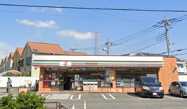 コンビニ　セブンイレブン川崎千年店（コンビニ）まで979m