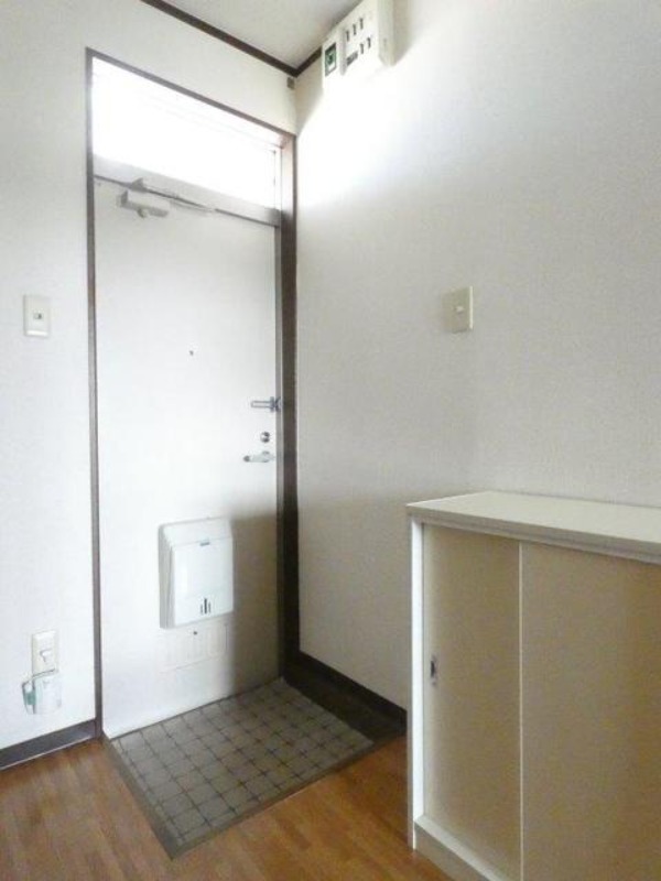 玄関　図面と現状に相違がある場合には現状を優先