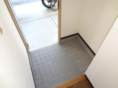 玄関　玄関（イメージ）