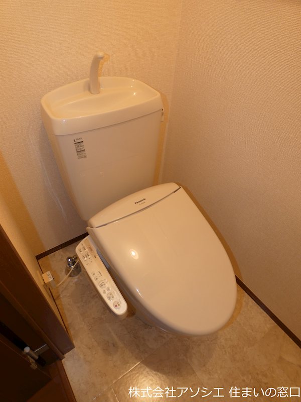 トイレ　ウォシュレット便座