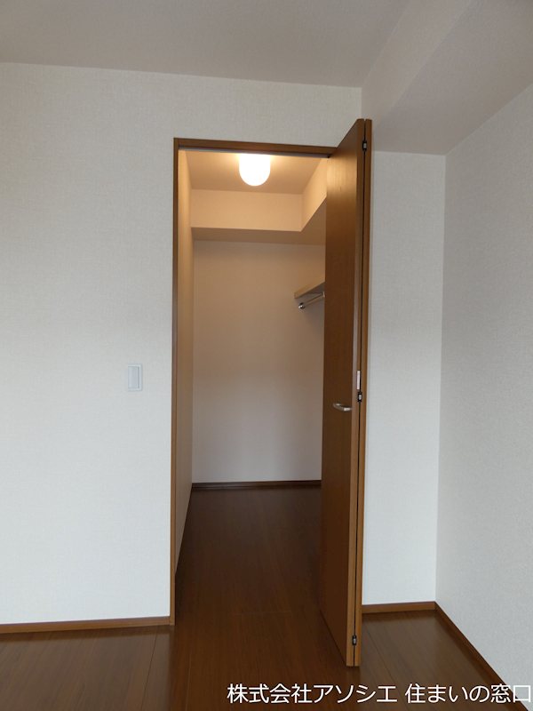 収納　ウォークインクロゼット