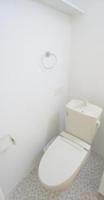 ＪＲ山手線 駒込駅 徒歩2分 4階建 築10年のトイレ写真