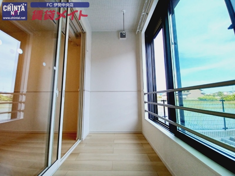 バルコニー　別部屋同型タイプです。