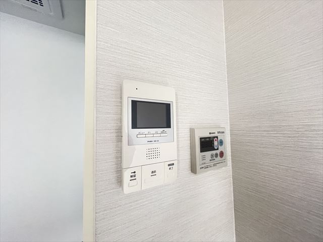 セキュリティ　TV付きインターホン・給湯器