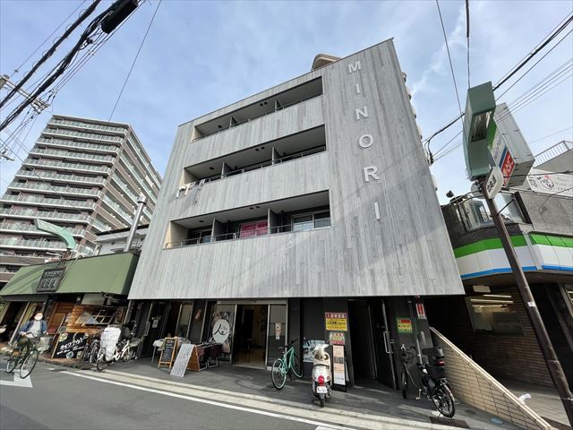 建物外観　オートロック付き築浅マンション♪