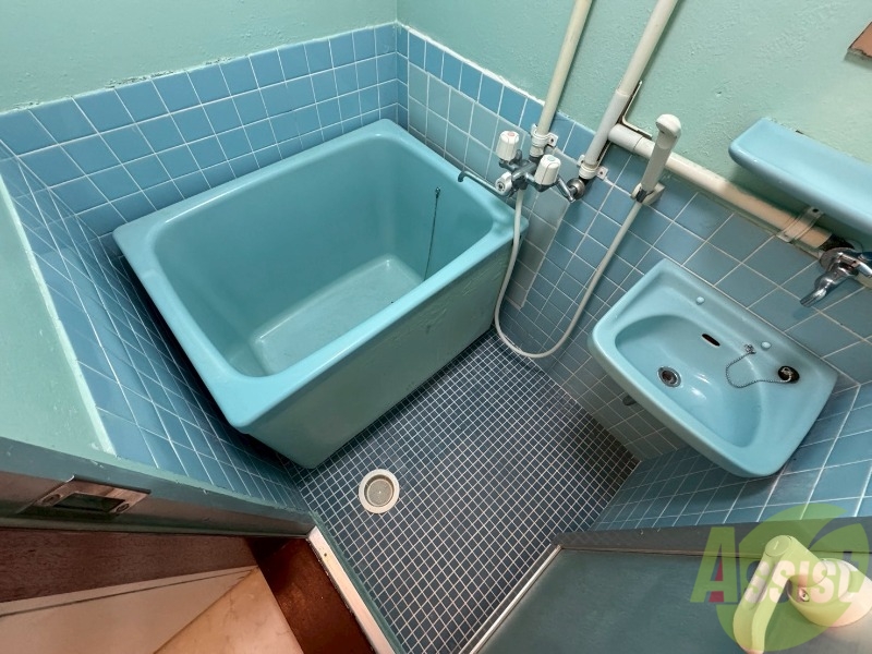 バス・シャワールーム　お風呂になります。一日の疲れを癒してくださいね。