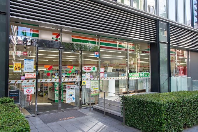 コンビニ　セブンイレブン 銀座2丁目店（コンビニ）まで123m
